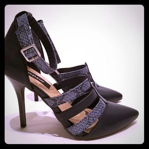 Sophia and Lee  Printblock D'orsey Pump